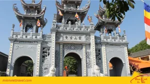 tour quan lạn